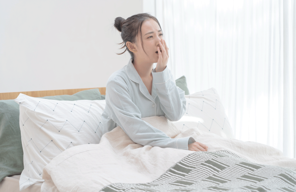 寝不足の女性